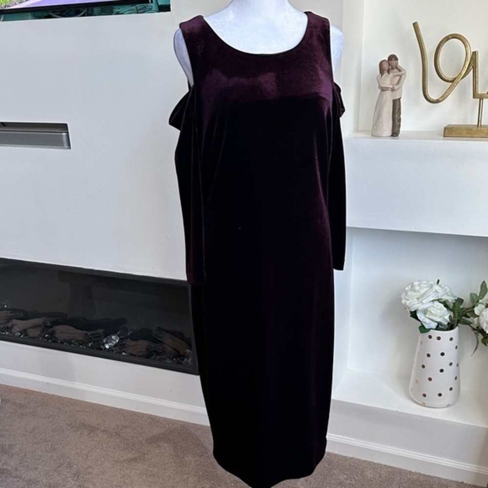 Eliza J One Shoulder Dress in Rich Burgundy